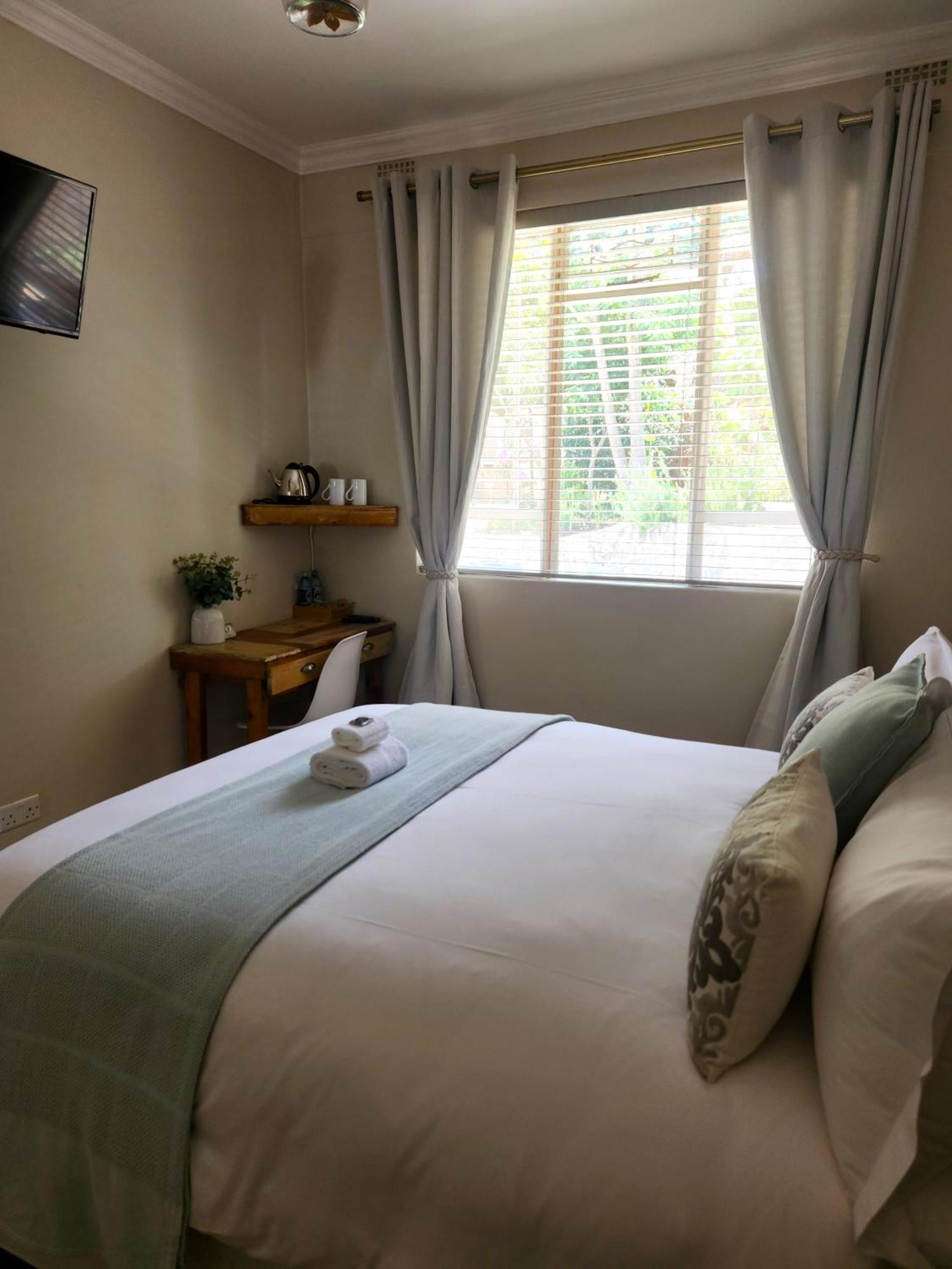 Mijn Kitchen Coffee Shop And B&B Μπλαντάιρ Εξωτερικό φωτογραφία