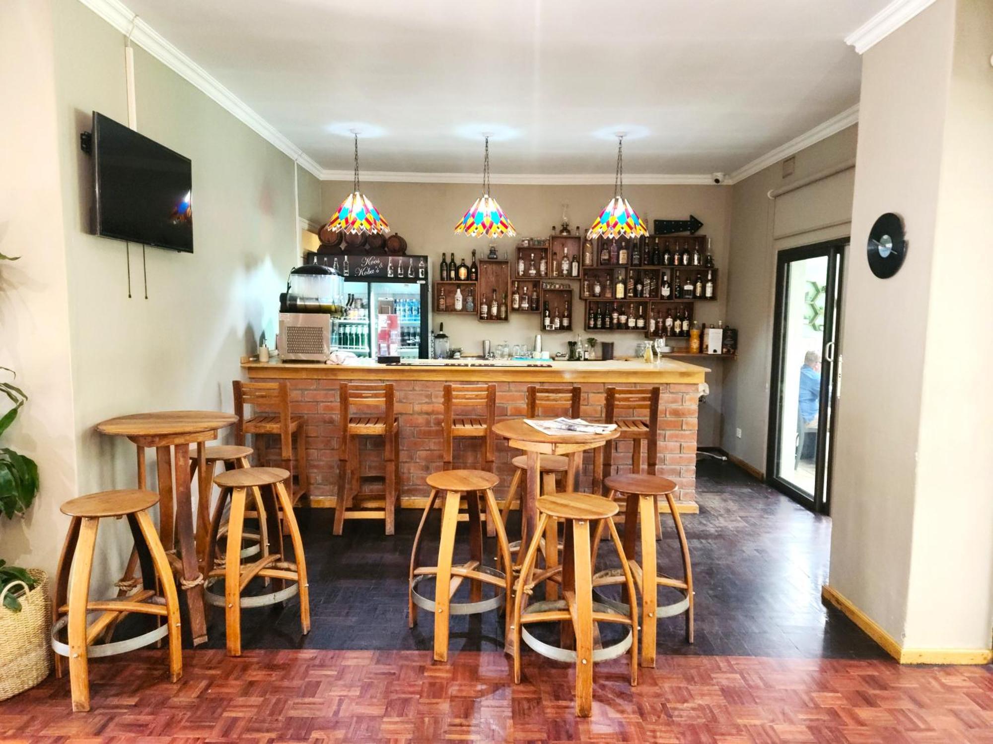Mijn Kitchen Coffee Shop And B&B Μπλαντάιρ Εξωτερικό φωτογραφία